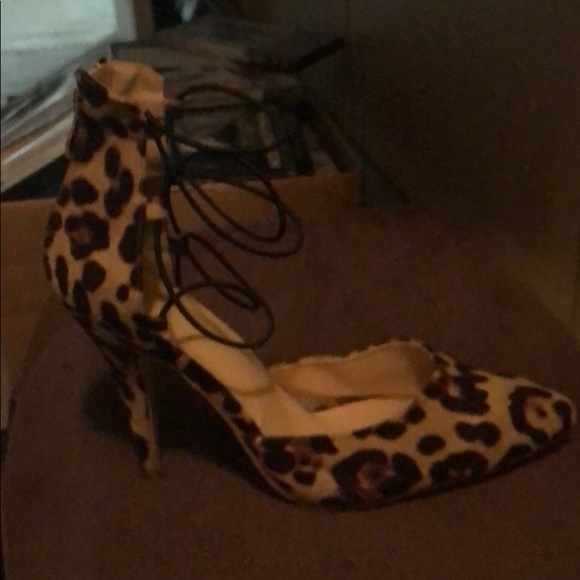Heels - Picture 1 of 4